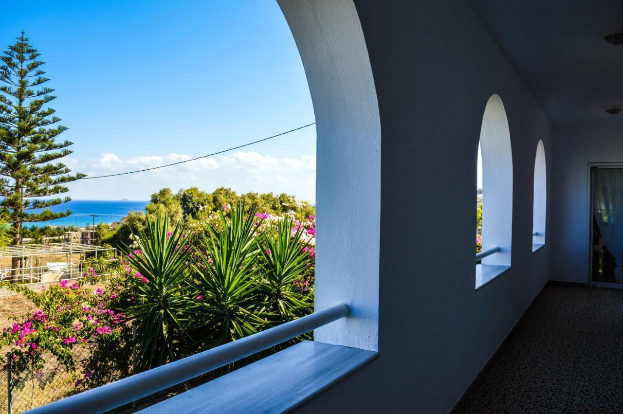 United Blue Resorts - White Sand Karteros Exterior foto